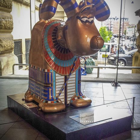 A large statue of Gromit the dog (from Wallace and Gromit) dressed in ancient Egyptian attire